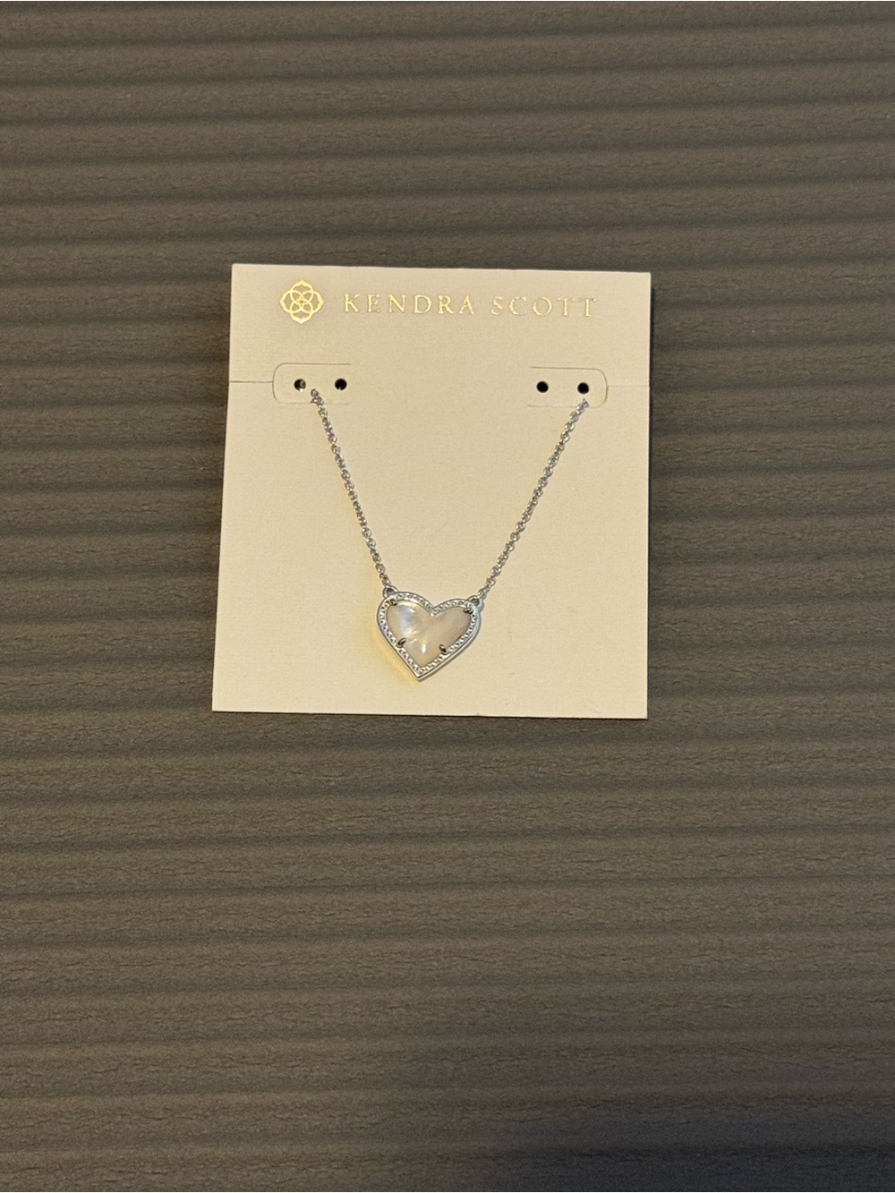Kendra Scott Ari Heart Necklace